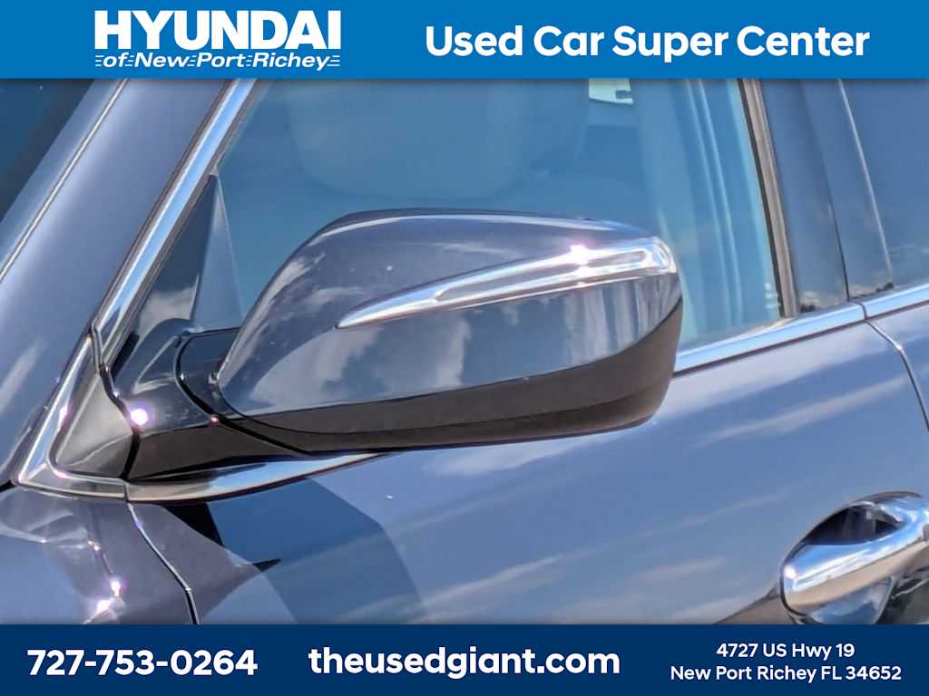 Thumbnail: 2017 Hyundai Santa Fe - 11
