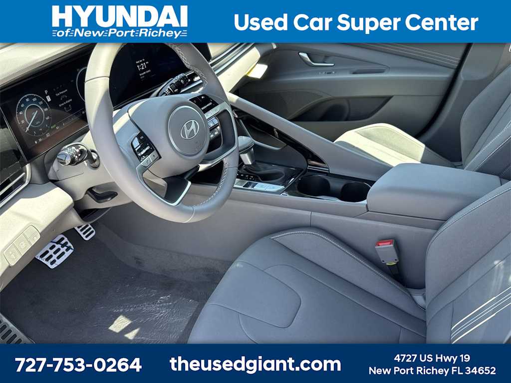 Thumbnail: 2025 Hyundai Elantra - 15