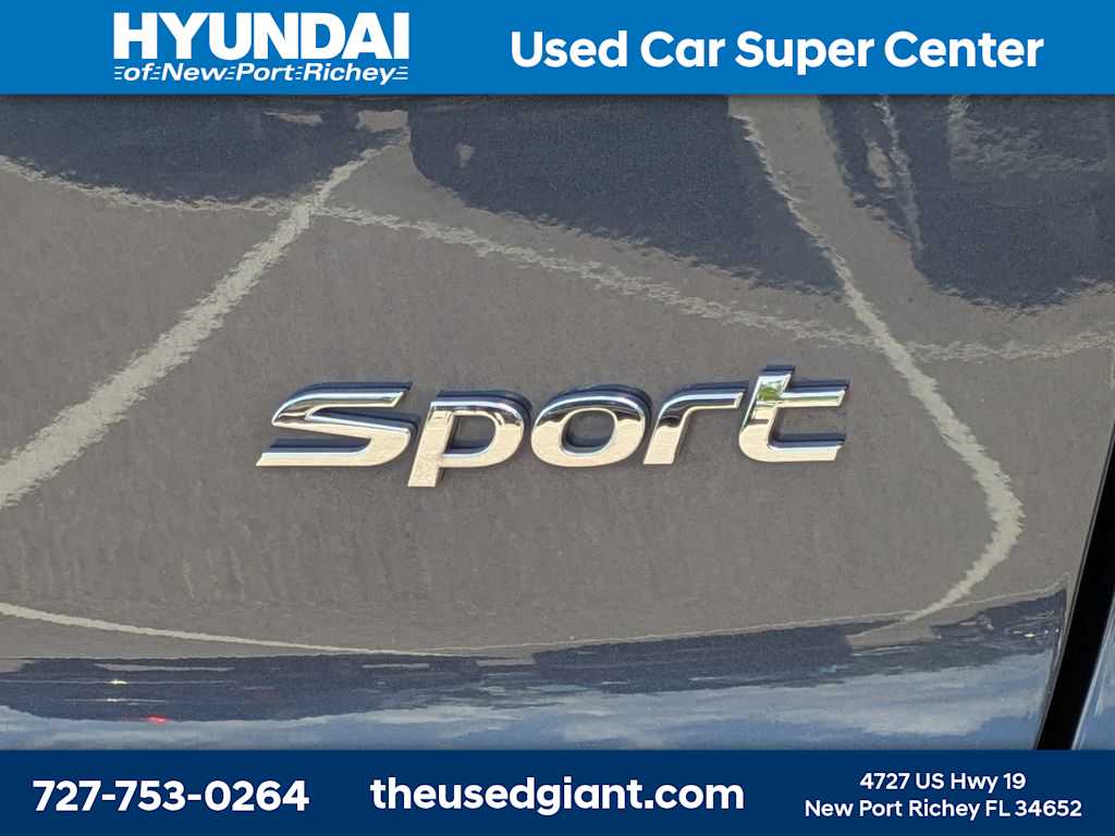 Thumbnail: 2017 Hyundai Santa Fe - 14