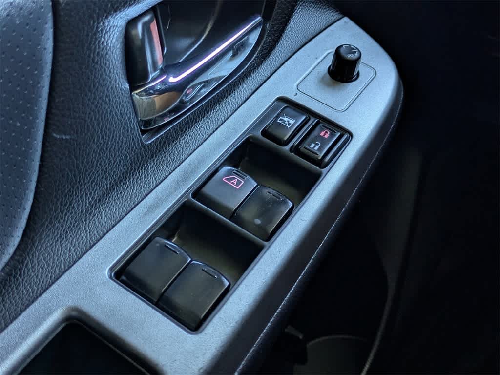 Thumbnail: 2014 Subaru XV Crosstrek - 26