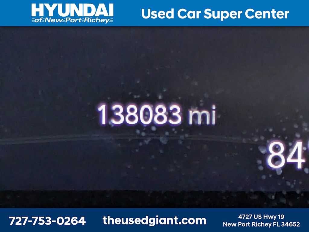 Thumbnail: 2017 Chrysler Pacifica - 44