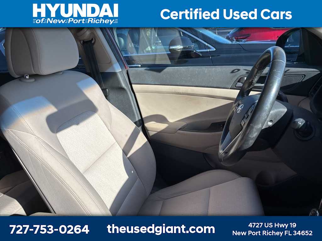 Thumbnail: 2017 Hyundai Tucson - 8
