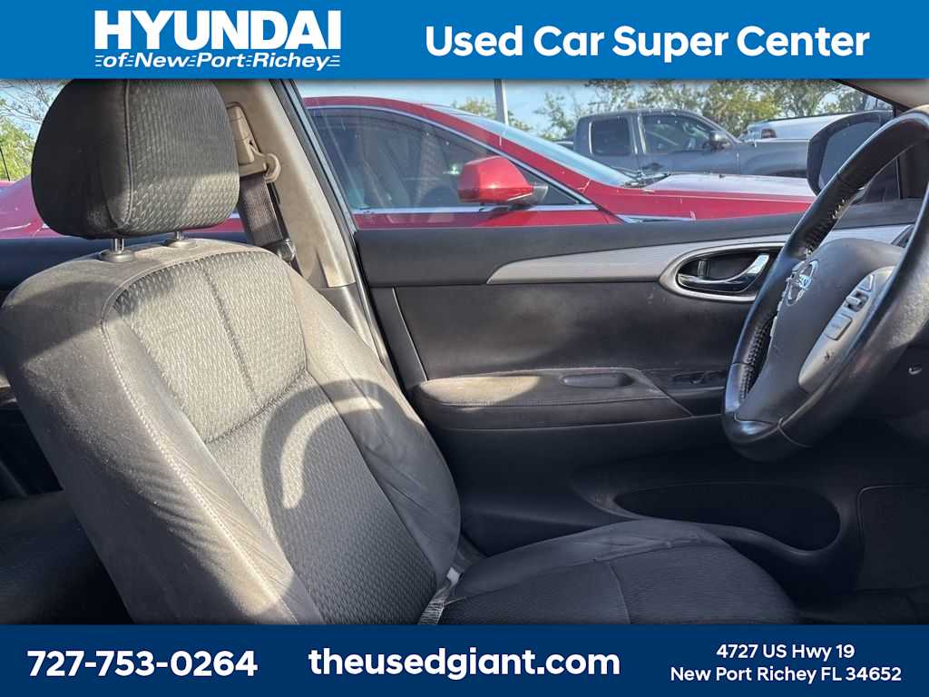 Thumbnail: 2015 Nissan Sentra - 8