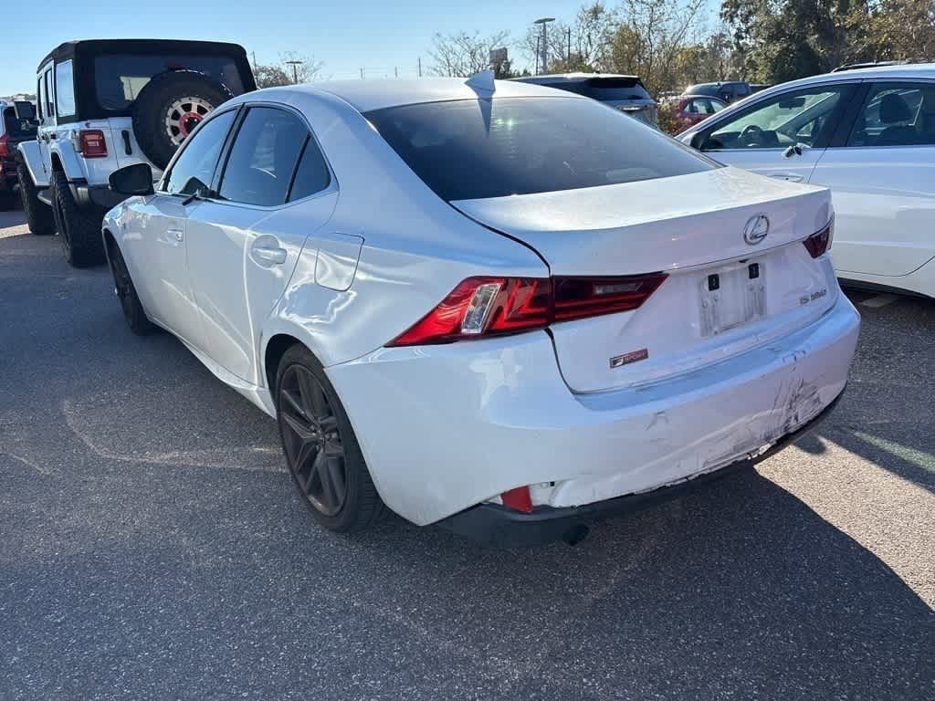 Thumbnail: 2016 Lexus IS - 2
