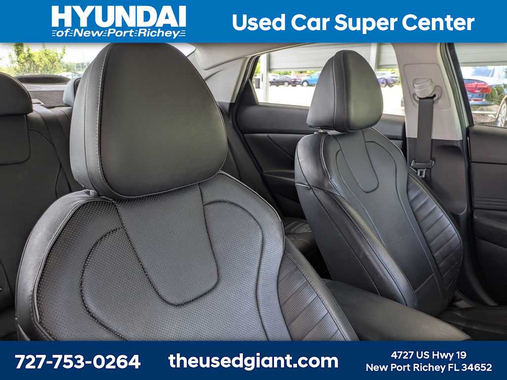 Thumbnail: 2022 Hyundai Elantra - 6