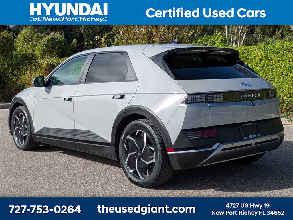 Thumbnail: 2022 Hyundai Ioniq 5 - 3