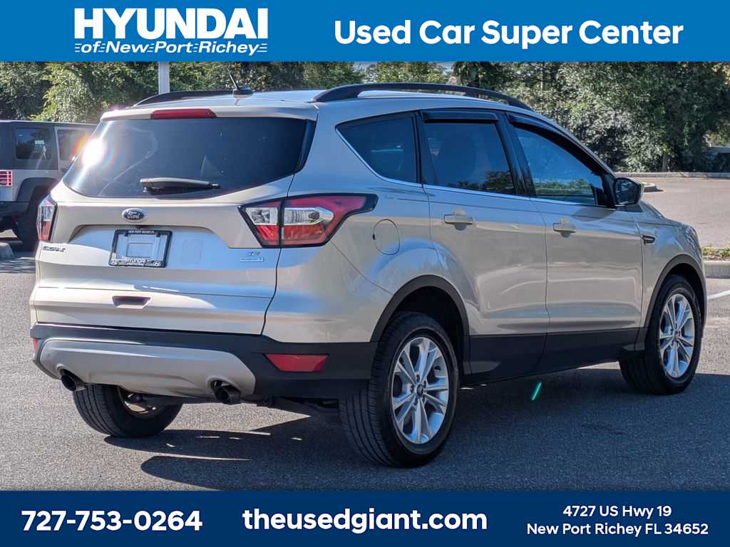 Thumbnail: 2018 Ford Escape - 5