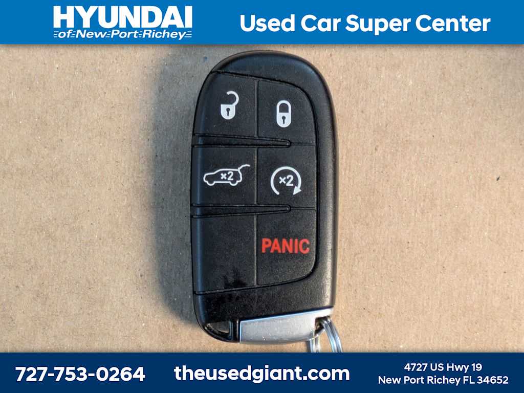 Thumbnail: 2017 Jeep Grand Cherokee - 39