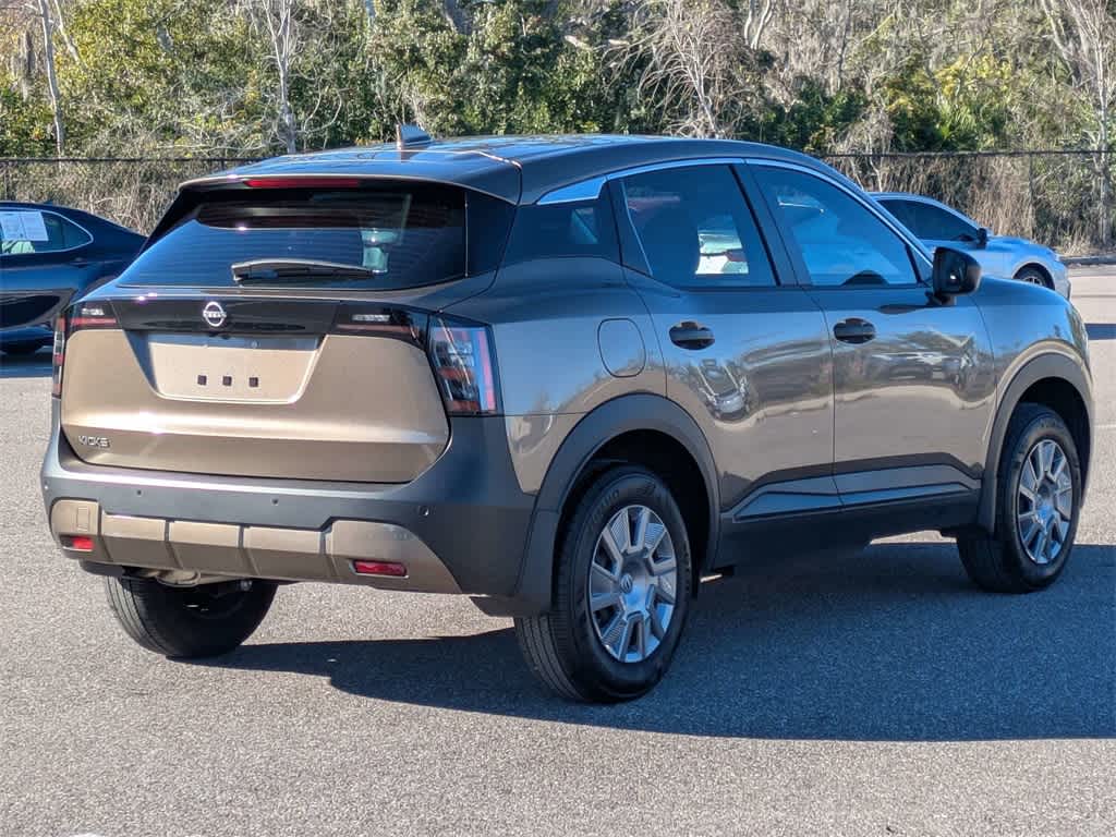 Thumbnail: 2025 Nissan Kicks - 5