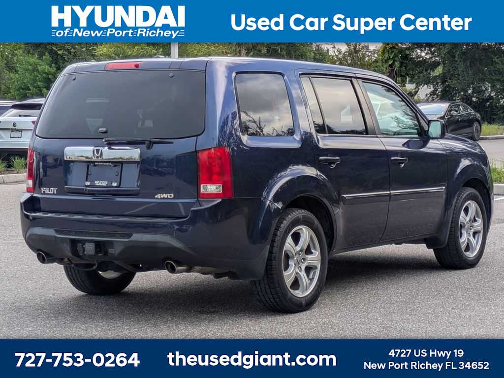 Thumbnail: 2015 Honda Pilot - 8