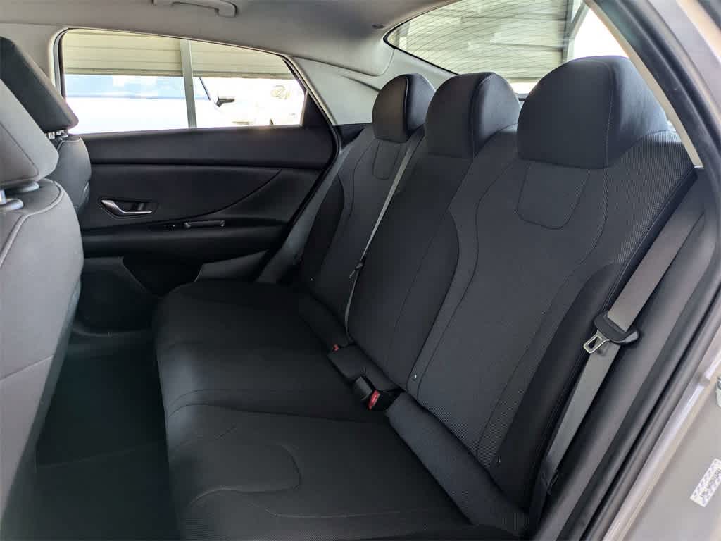 Thumbnail: 2021 Hyundai Elantra - 13