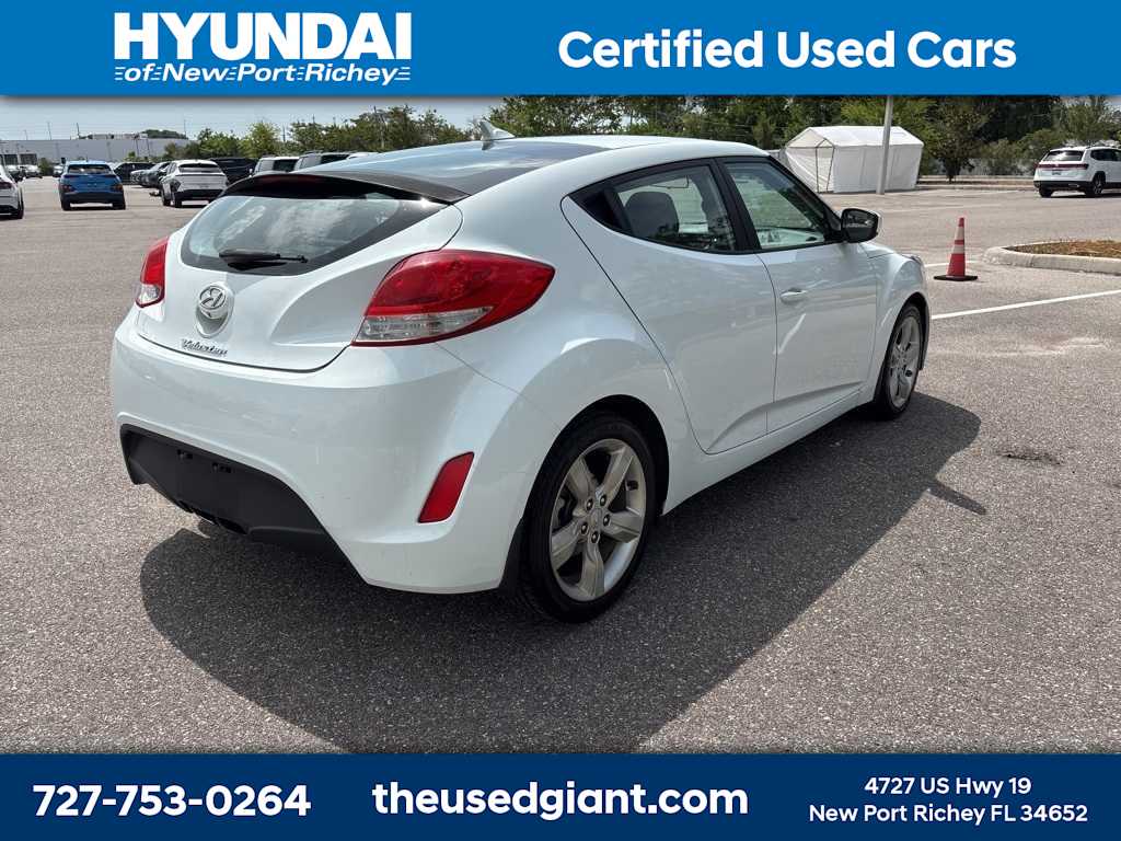 Thumbnail: 2015 Hyundai Veloster - 5