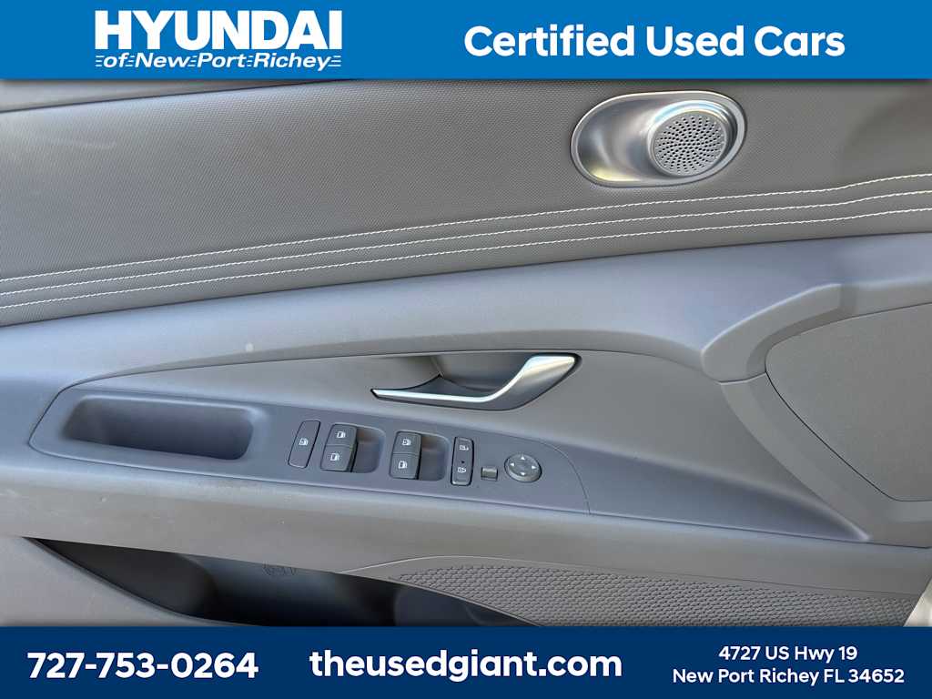 Thumbnail: 2022 Hyundai Elantra - 9