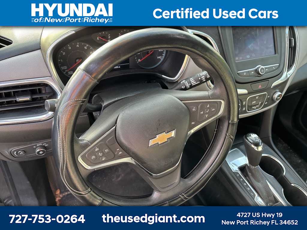 Thumbnail: 2020 Chevrolet Equinox - 10