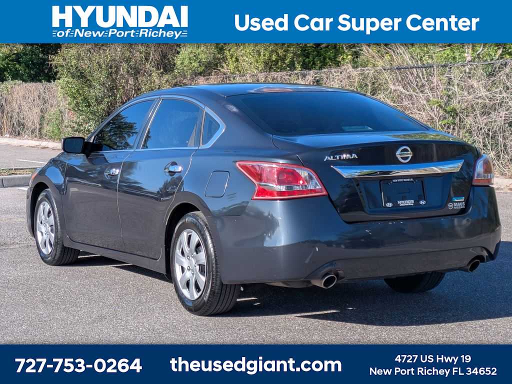 Thumbnail: 2013 Nissan Altima - 3