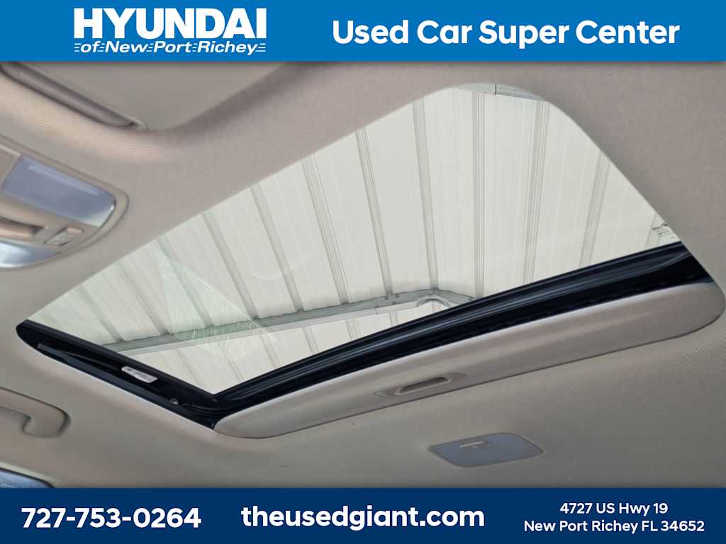 Thumbnail: 2017 Hyundai Elantra - 23