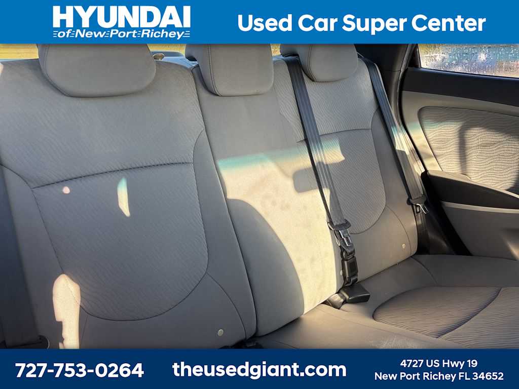 Thumbnail: 2012 Hyundai Accent - 8