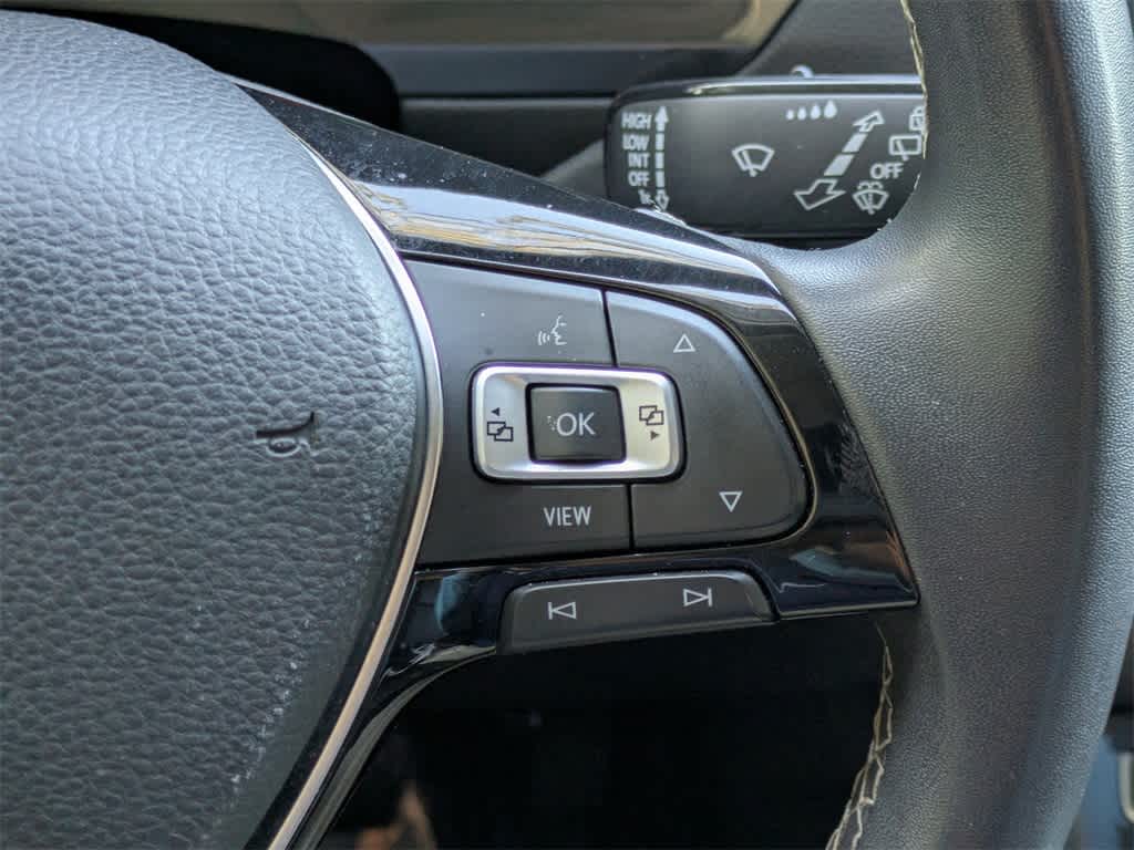 Thumbnail: 2021 Volkswagen Tiguan - 33