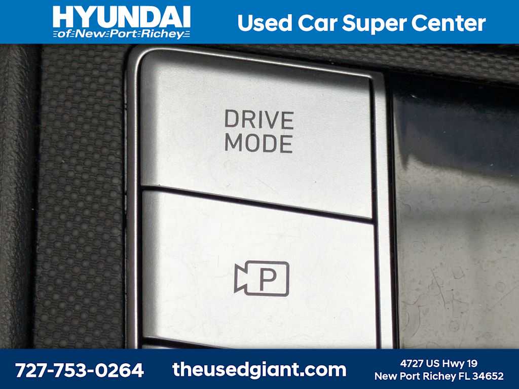 Thumbnail: 2022 Hyundai Elantra - 26