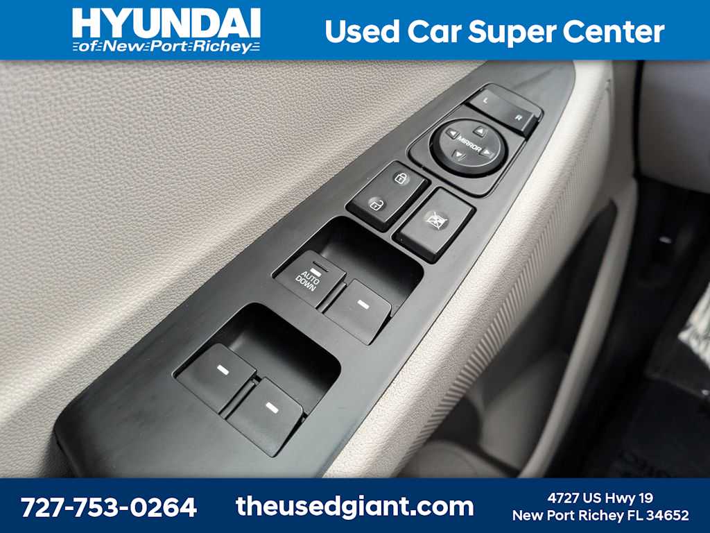 Thumbnail: 2019 Hyundai Tucson - 24