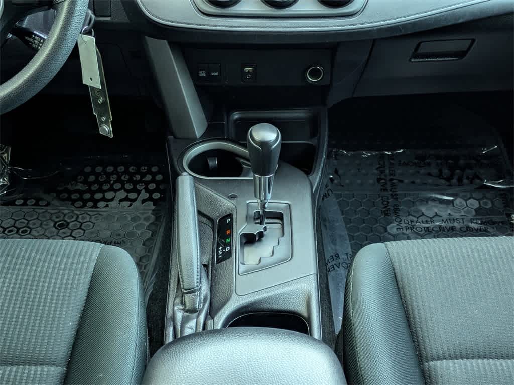 Thumbnail: 2018 Toyota RAV4 - 20