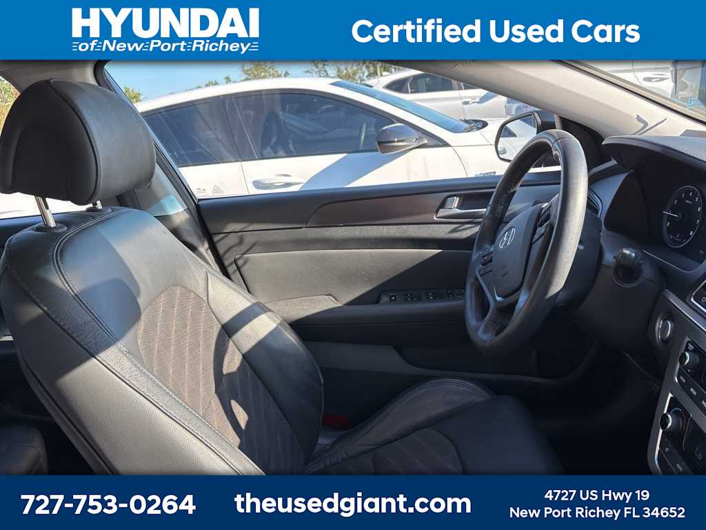 Thumbnail: 2015 Hyundai Sonata - 8