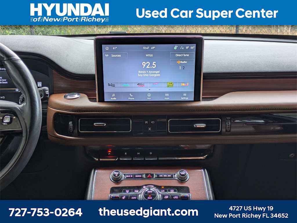 Thumbnail: 2021 Lincoln Aviator - 25