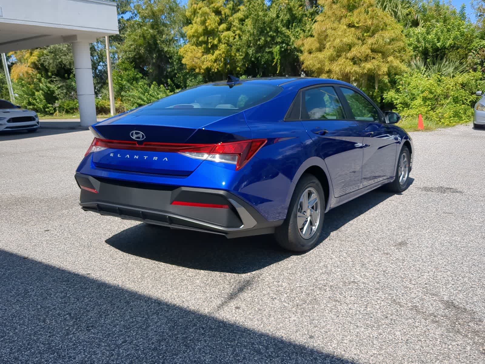 Thumbnail: 2025 Hyundai Elantra - 6