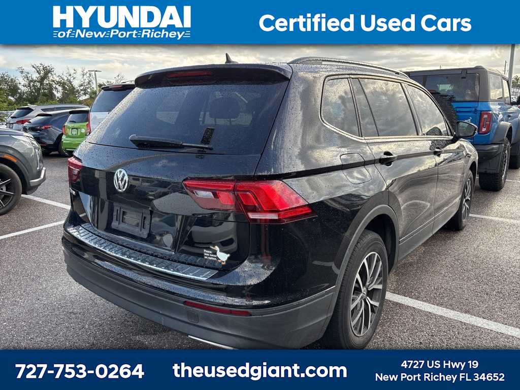 Thumbnail: 2021 Volkswagen Tiguan - 3