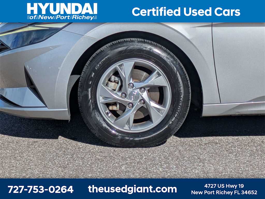 Thumbnail: 2021 Hyundai Elantra - 11