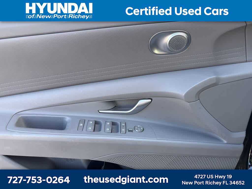 Thumbnail: 2024 Hyundai Elantra - 9