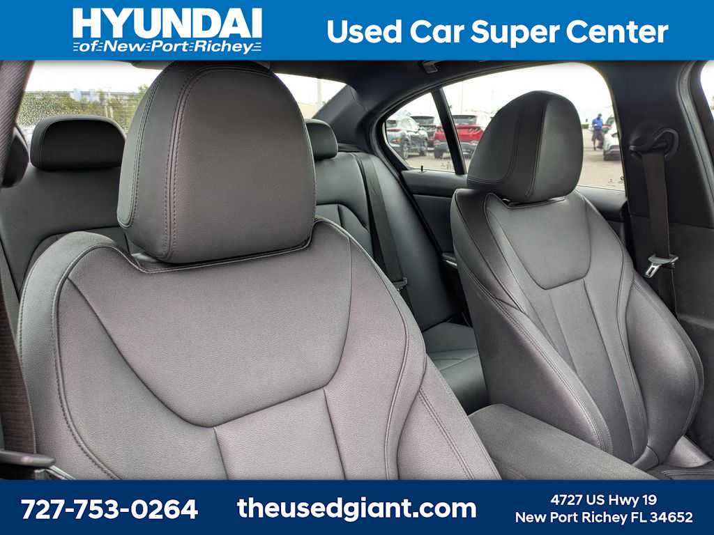 Thumbnail: 2020 BMW 3 Series - 6