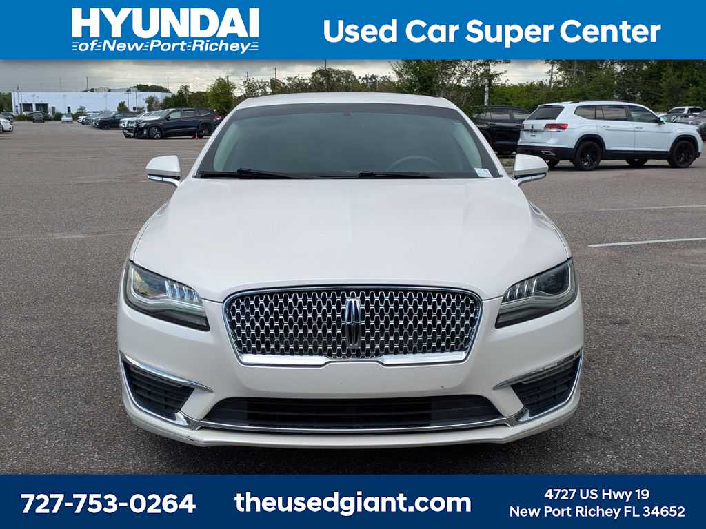 Thumbnail: 2017 Lincoln MKZ - 8