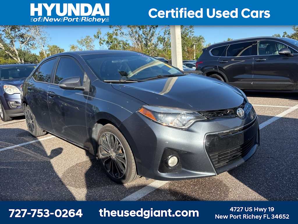 Thumbnail: 2015 Toyota Corolla - 4