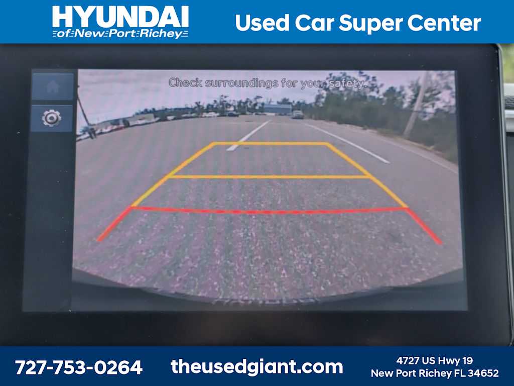 Thumbnail: 2023 Hyundai Venue - 21