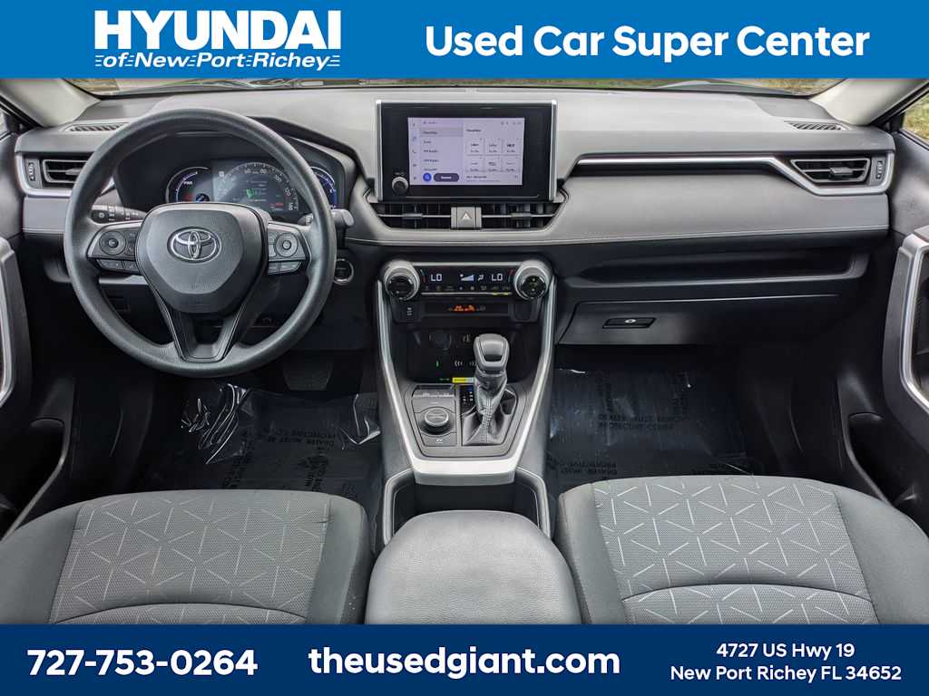 Thumbnail: 2024 Toyota RAV4 - 18