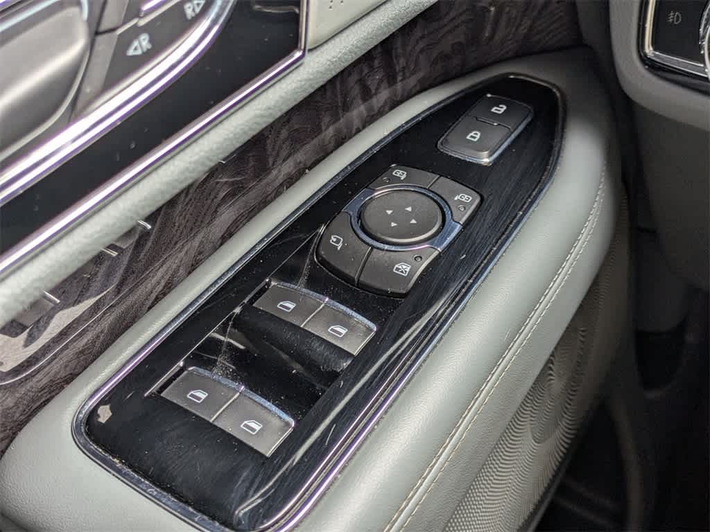 Thumbnail: 2020 Lincoln Navigator - 38