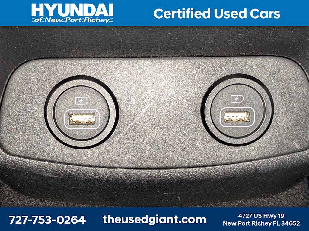 Thumbnail: 2023 Hyundai Santa Fe - 17