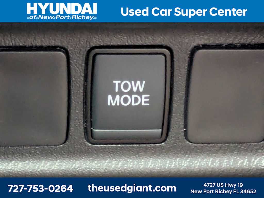 Thumbnail: 2020 Nissan Pathfinder - 28