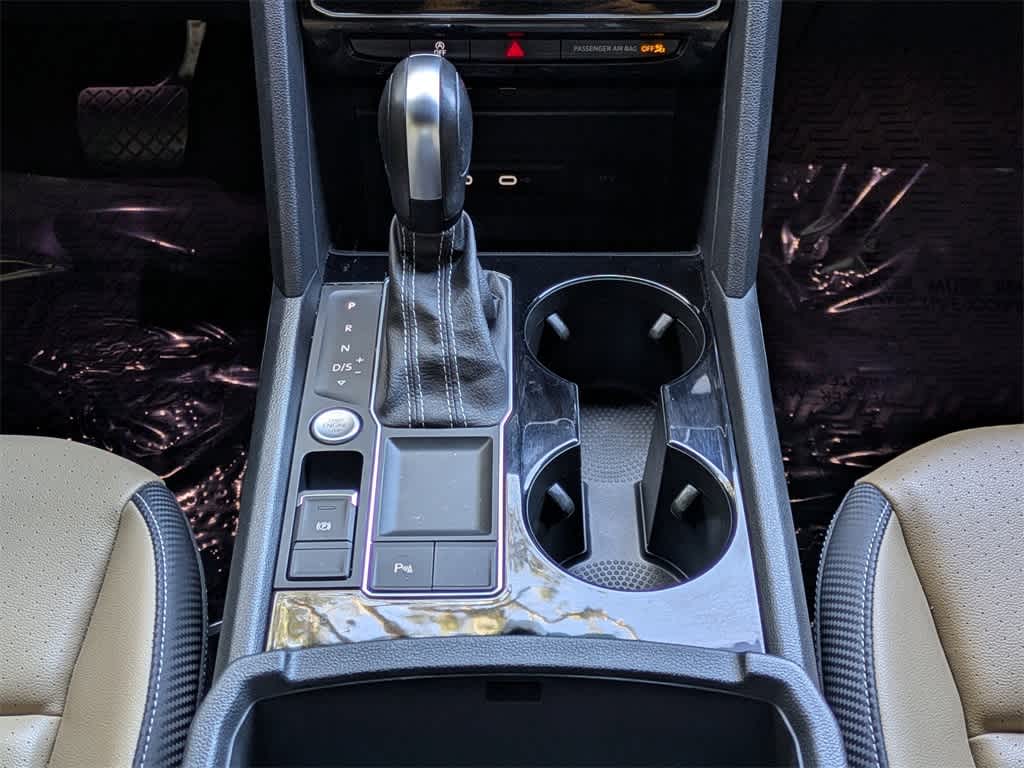 Thumbnail: 2023 Volkswagen Atlas - 24