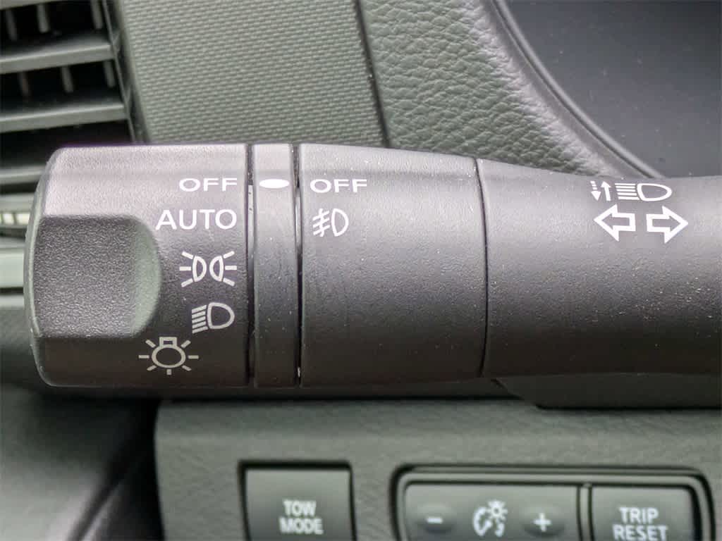 Thumbnail: 2022 Nissan Frontier - 31