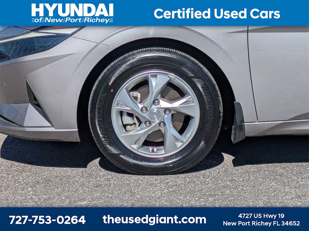 Thumbnail: 2023 Hyundai Elantra - 10