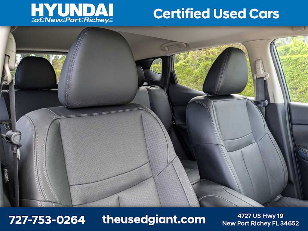 Thumbnail: 2018 Nissan Rogue Sport - 6