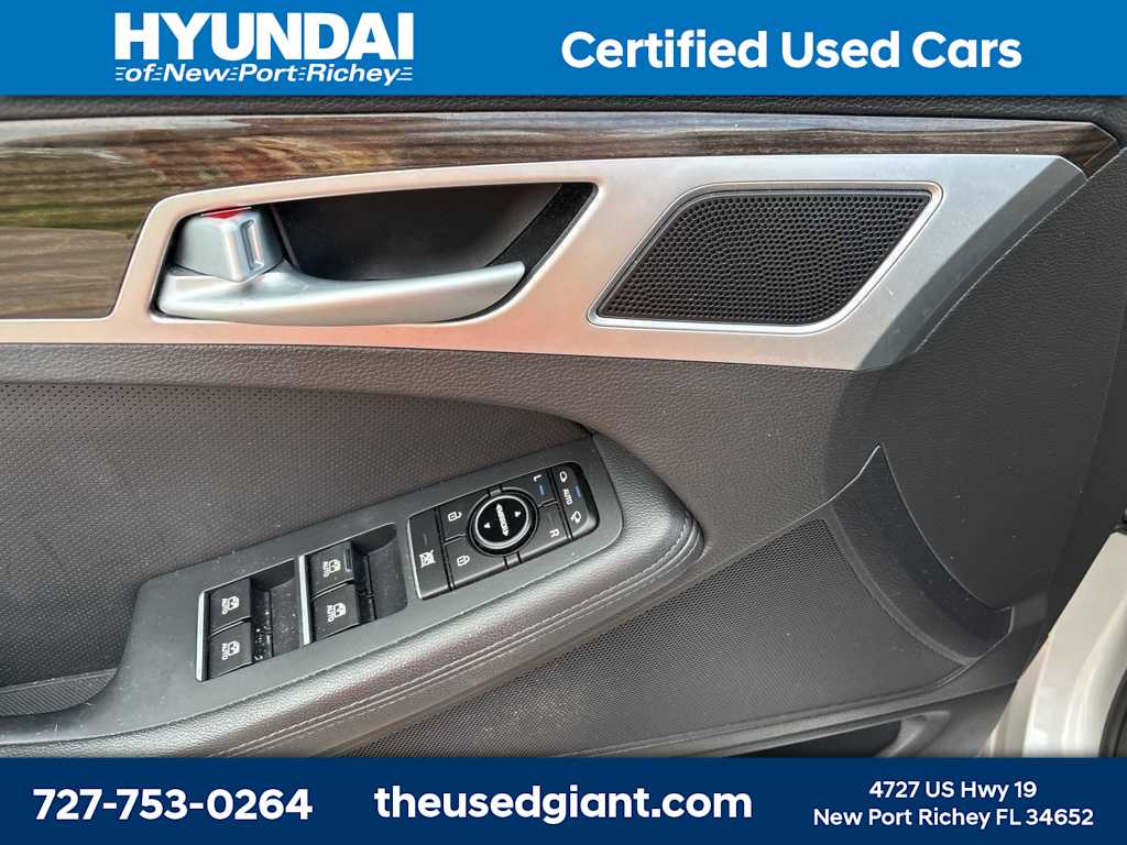 Thumbnail: 2015 Hyundai Genesis - 11