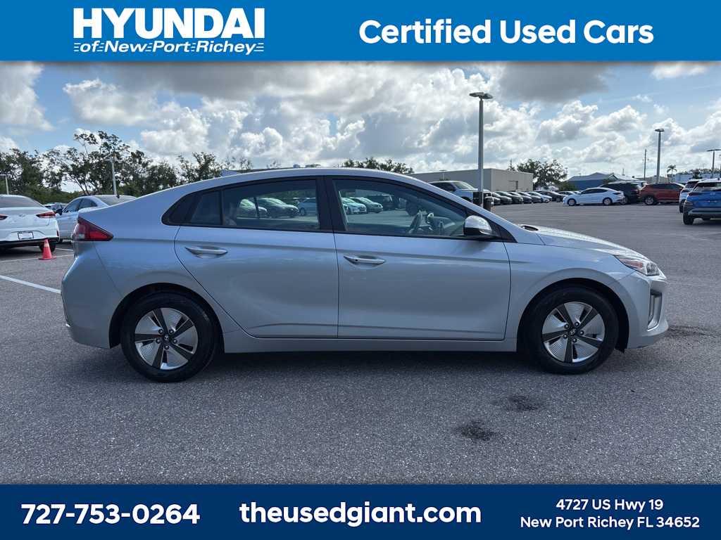 Thumbnail: 2021 Hyundai Ioniq - 6