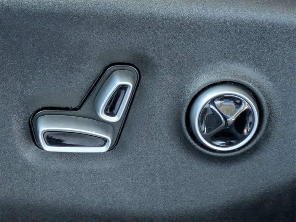 Thumbnail: 2022 Chrysler Pacifica - 33