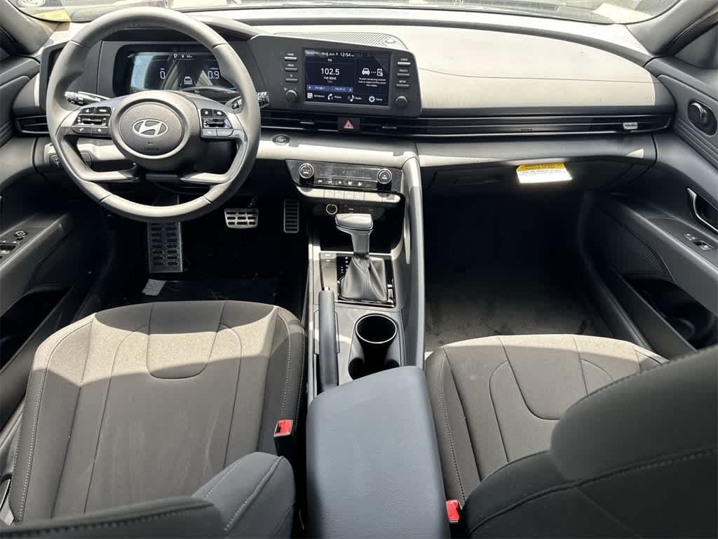 Thumbnail: 2025 Hyundai Elantra - 13