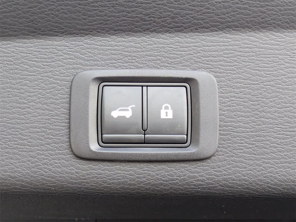 Thumbnail: 2022 Mitsubishi Outlander - 14