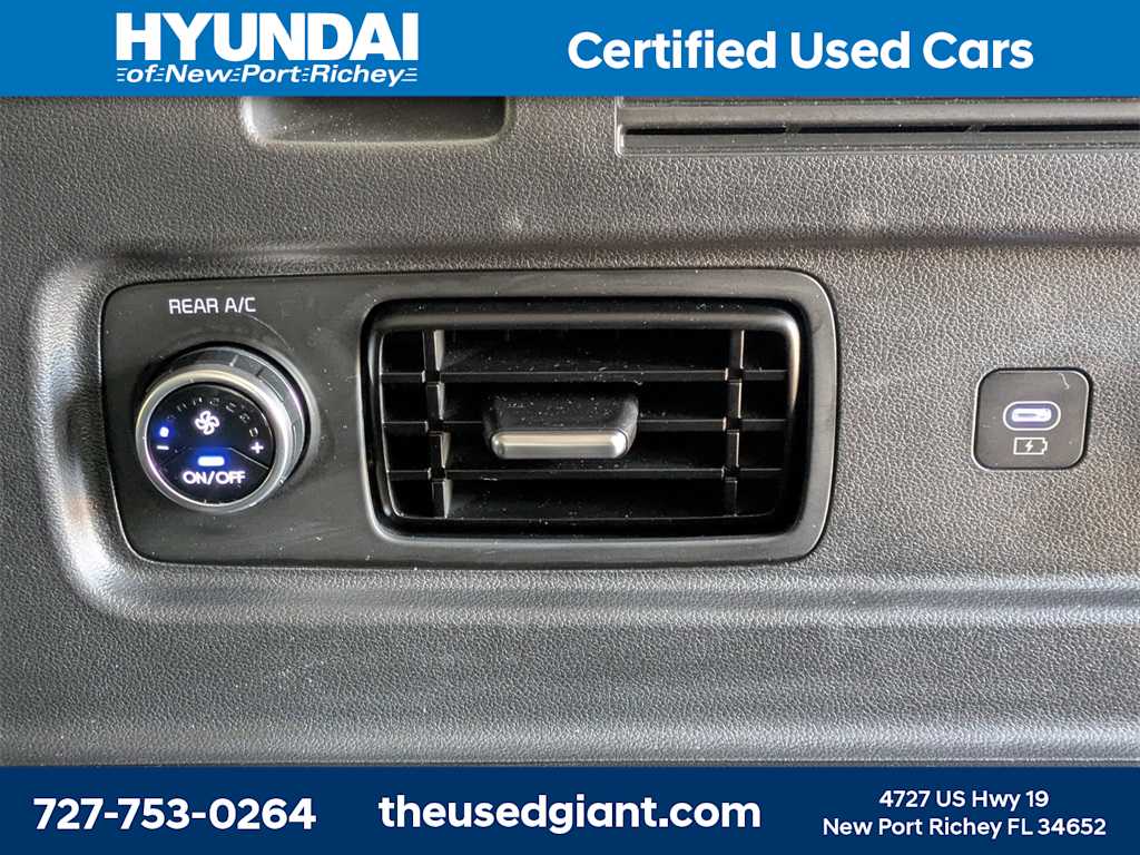 Thumbnail: 2025 Hyundai Santa Fe - 17