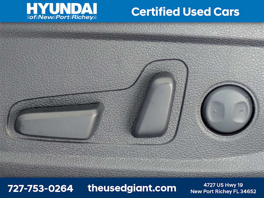 Thumbnail: 2022 Hyundai Palisade - 27